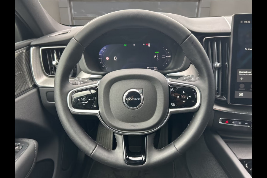 Volvo XC60 2.0 T8 Plug-in hybrid AWD BLACK EDITION (335kW/455PK) ** PANO, TREKH, ACC, HuD, 21-inch LMV ** 1e EIG - UNFALLFREI ** ** INFORMEER OOK NAAR ONZE AANTREKKELIJKE FINANCIAL-LEASE TARIEVEN **