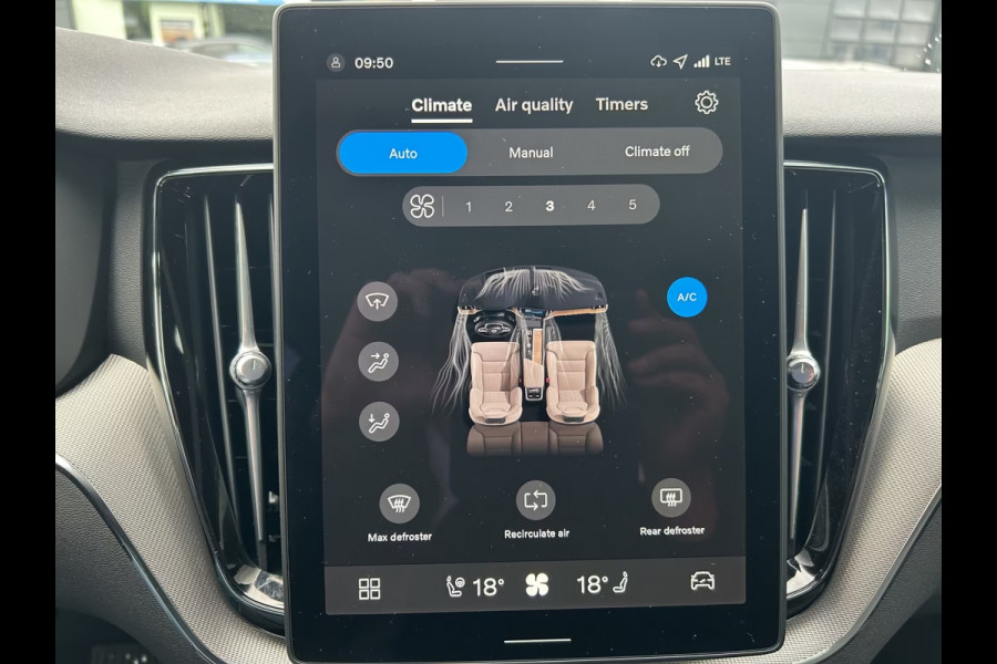 Volvo XC60 2.0 T8 Plug-in hybrid AWD BLACK EDITION (335kW/455PK) ** PANO, TREKH, ACC, HuD, 21-inch LMV ** 1e EIG - UNFALLFREI ** ** INFORMEER OOK NAAR ONZE AANTREKKELIJKE FINANCIAL-LEASE TARIEVEN **