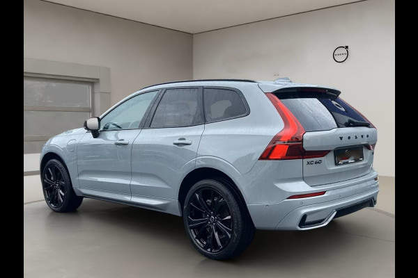 Volvo XC60 2.0 T8 Plug-in hybrid AWD BLACK EDITION (335kW/455PK) ** PANO, TREKH, ACC, HuD, 21-inch LMV ** 1e EIG - UNFALLFREI ** ** INFORMEER OOK NAAR ONZE AANTREKKELIJKE FINANCIAL-LEASE TARIEVEN **