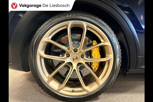 Porsche Cayenne Coupé 4.0 Turbo GT 641pk / Carbon dak / carbon pakket / 22inch / keramisch / dealer onderhouden