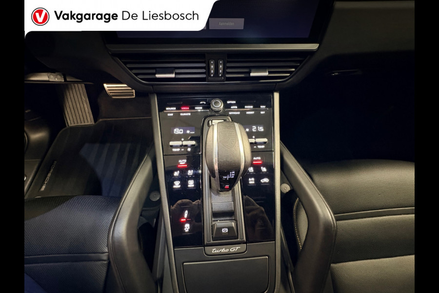 Porsche Cayenne Coupé 4.0 Turbo GT 641pk / Carbon dak / carbon pakket / 22inch / keramisch / dealer onderhouden