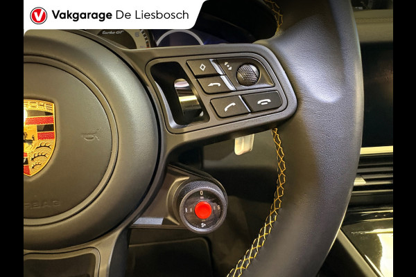 Porsche Cayenne Coupé 4.0 Turbo GT 641pk / Carbon dak / carbon pakket / 22inch / keramisch / dealer onderhouden
