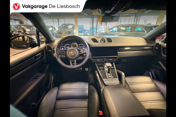Porsche Cayenne Coupé 4.0 Turbo GT 641pk / Carbon dak / carbon pakket / 22inch / keramisch / dealer onderhouden