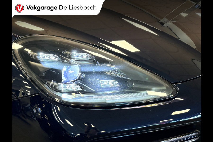 Porsche Cayenne Coupé 4.0 Turbo GT 641pk / Carbon dak / carbon pakket / 22inch / keramisch / dealer onderhouden