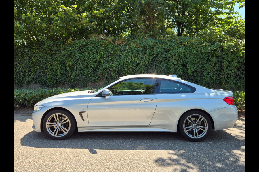 BMW 4 Serie Coupé M Sport Apple CarPlay NAP Achteruitrijcamera Coupé Executive BTW AUTO