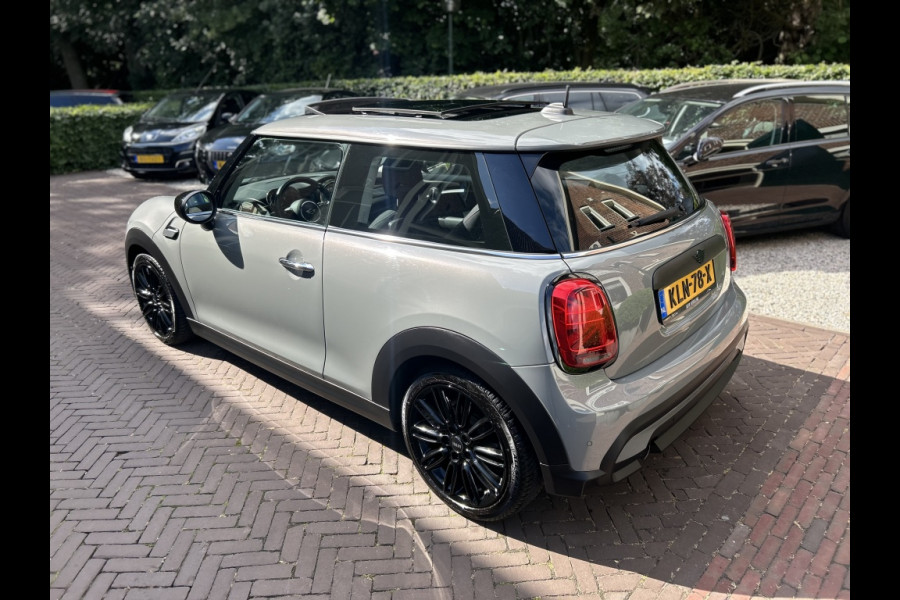MINI One 1.5 Navi, Panoramadak, Camera, Stoelverw., Nw Model