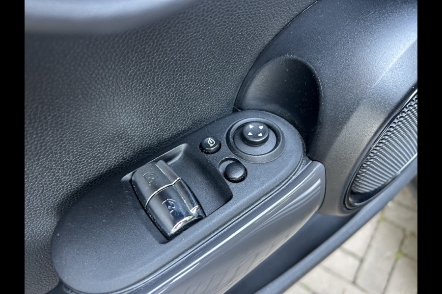 MINI One 1.5 Navi, Panoramadak, Camera, Stoelverw., Nw Model