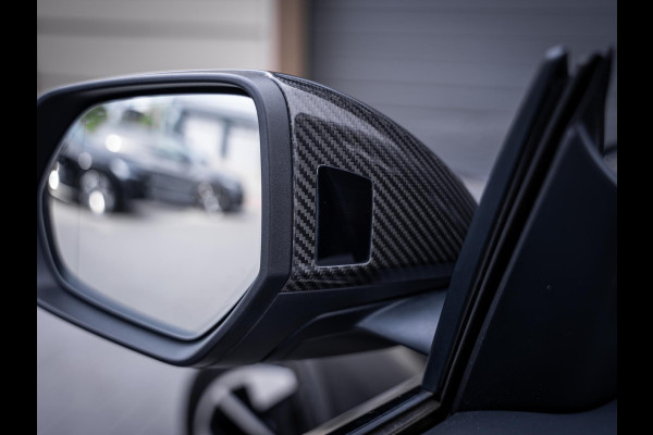 Audi RSQ8 4.0 TFSI quattro Dynamic plus - Perform. l Carbon Pack l Akra l Ceramic