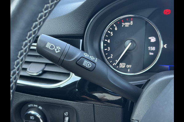 Opel Astra Sports Tourer 1.2 Ultimate 2e Eigenaar l Trekhaak l Camera l Carplay l Navi l Alcantara-Leder l 17''Lmv l Stoelverw-Stuurverw l Net beurt gehad l Dodehoek l Rijstrooksensor l Pdc V+A l 6 Bak l N.A.P l 146pk l Bj 11-2020 l Apk tot 08-2028