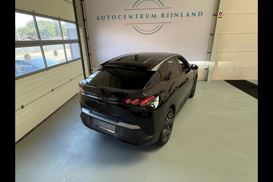 Peugeot 3008 1.2 Hybrid 145 GT Automaat, 1 Jaar Bovag Garantie, Navi, Camera, Massage stoelen, Stoel/Stuurverwarming