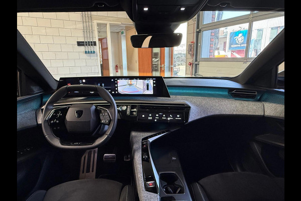 Peugeot 3008 1.2 Hybrid 145 GT Automaat, 1 Jaar Bovag Garantie, Navi, Camera, Massage stoelen, Stoel/Stuurverwarming