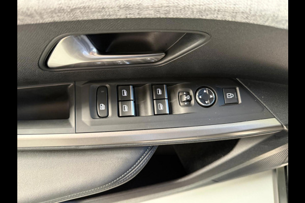 Peugeot 3008 1.2 Hybrid 145 GT Automaat, 1 Jaar Bovag Garantie, Navi, Camera, Massage stoelen, Stoel/Stuurverwarming