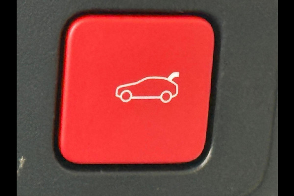 Peugeot 3008 1.2 Hybrid 145 GT Automaat, 1 Jaar Bovag Garantie, Navi, Camera, Massage stoelen, Stoel/Stuurverwarming