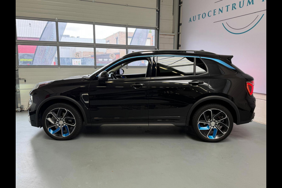 Lynk & Co 01 1.5 PHEV 261 PK Zwarte Hemel, 1 Jaar Bovag Garantie Pano, Navi, Camera