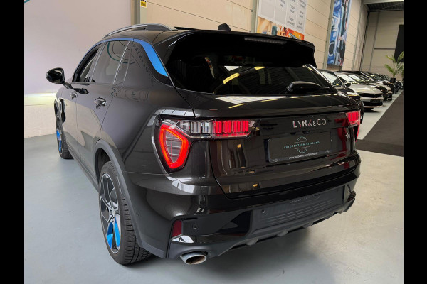 Lynk & Co 01 1.5 PHEV 261 PK Zwarte Hemel, 1 Jaar Bovag Garantie Pano, Navi, Camera
