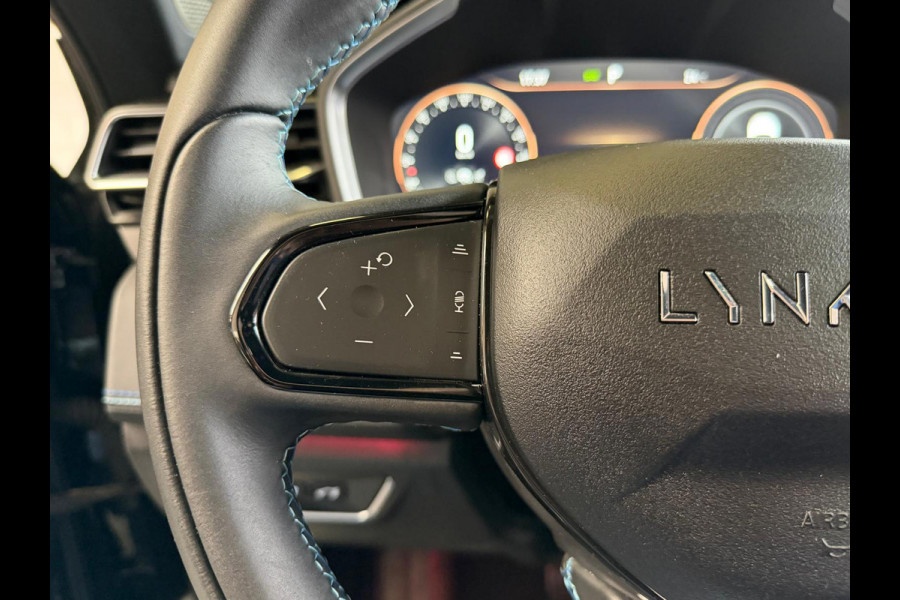 Lynk & Co 01 1.5 PHEV 261 PK Zwarte Hemel, 1 Jaar Bovag Garantie Pano, Navi, Camera