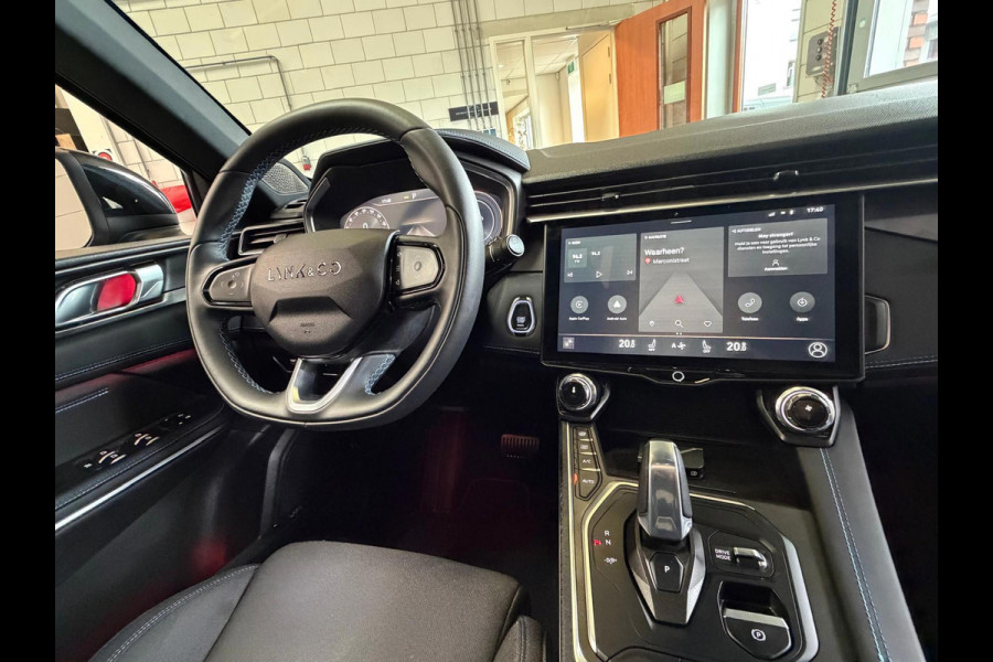 Lynk & Co 01 1.5 PHEV 261 PK Zwarte Hemel, 1 Jaar Bovag Garantie Pano, Navi, Camera