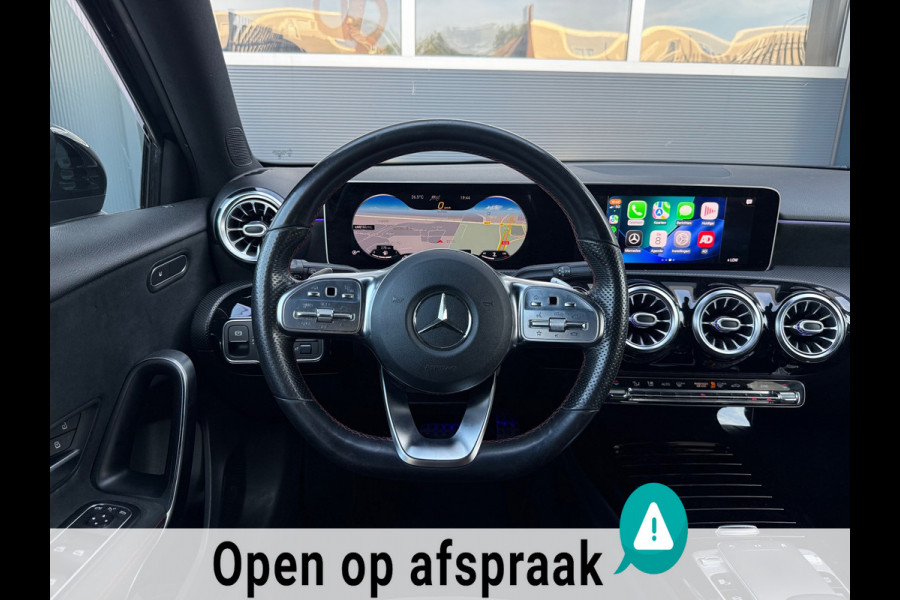Mercedes-Benz A-Klasse 200 AMG CARPLAY SFEERVERLICHTING CAMERA