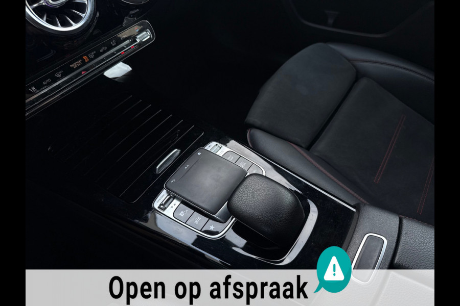 Mercedes-Benz A-Klasse 200 AMG CARPLAY SFEERVERLICHTING CAMERA