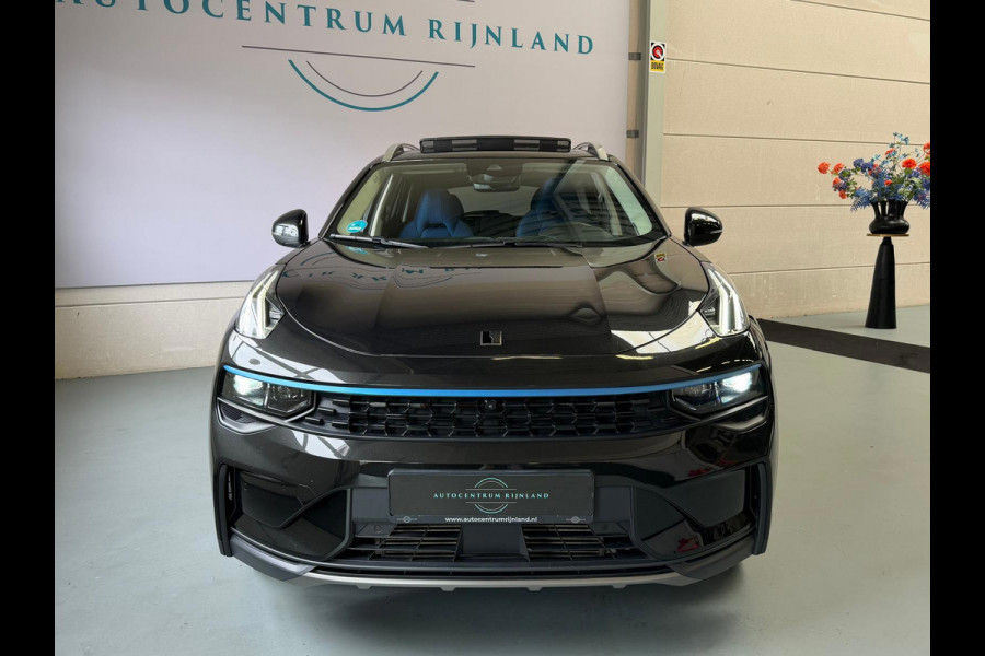 Lynk & Co 01 1.5 PHEV 261 PK Zwarte Hemel, 1 Jaar Bovag Garantie Pano, Navi, Camera