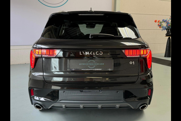 Lynk & Co 01 1.5 PHEV 261 PK Zwarte Hemel, 1 Jaar Bovag Garantie Pano, Navi, Camera