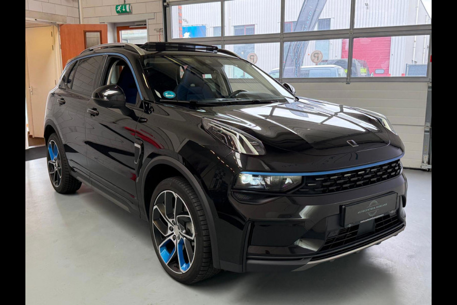 Lynk & Co 01 1.5 PHEV 261 PK Zwarte Hemel, 1 Jaar Bovag Garantie Pano, Navi, Camera