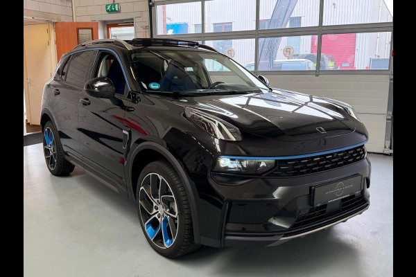 Lynk & Co 01 1.5 PHEV 261 PK Zwarte Hemel, 1 Jaar Bovag Garantie Pano, Navi, Camera