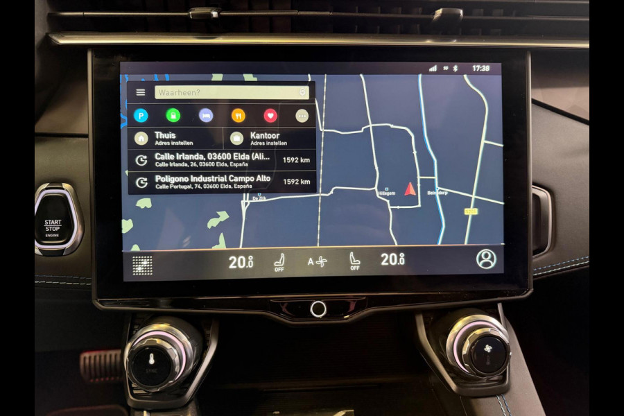 Lynk & Co 01 1.5 PHEV 261 PK Zwarte Hemel, 1 Jaar Bovag Garantie Pano, Navi, Camera