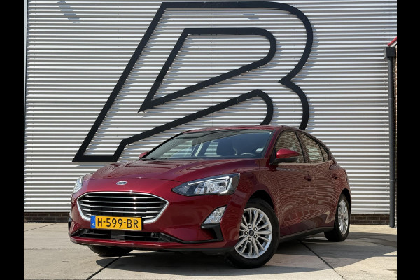 Ford Focus 1.0 EcoBoost Titanium Business 2e Eigenaar|Navi|B&O|Adap Cruise|Stoel+Stuurverw|Clima|Carplay|Camera|Elek Ramen|PDC V+A|Trekhaak|N.A.P|APK tot 03-2028