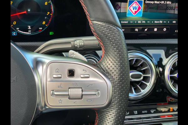 Mercedes-Benz A-Klasse A200 AMG ! PANO SFEER BOMVOL TOPSTAAT !