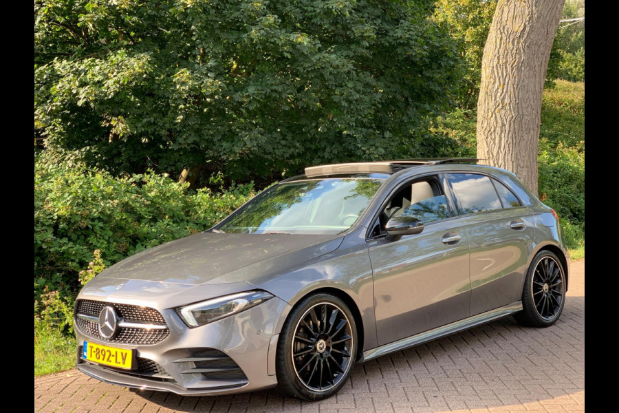 Mercedes-Benz A-Klasse A200 AMG ! PANO SFEER BOMVOL TOPSTAAT !