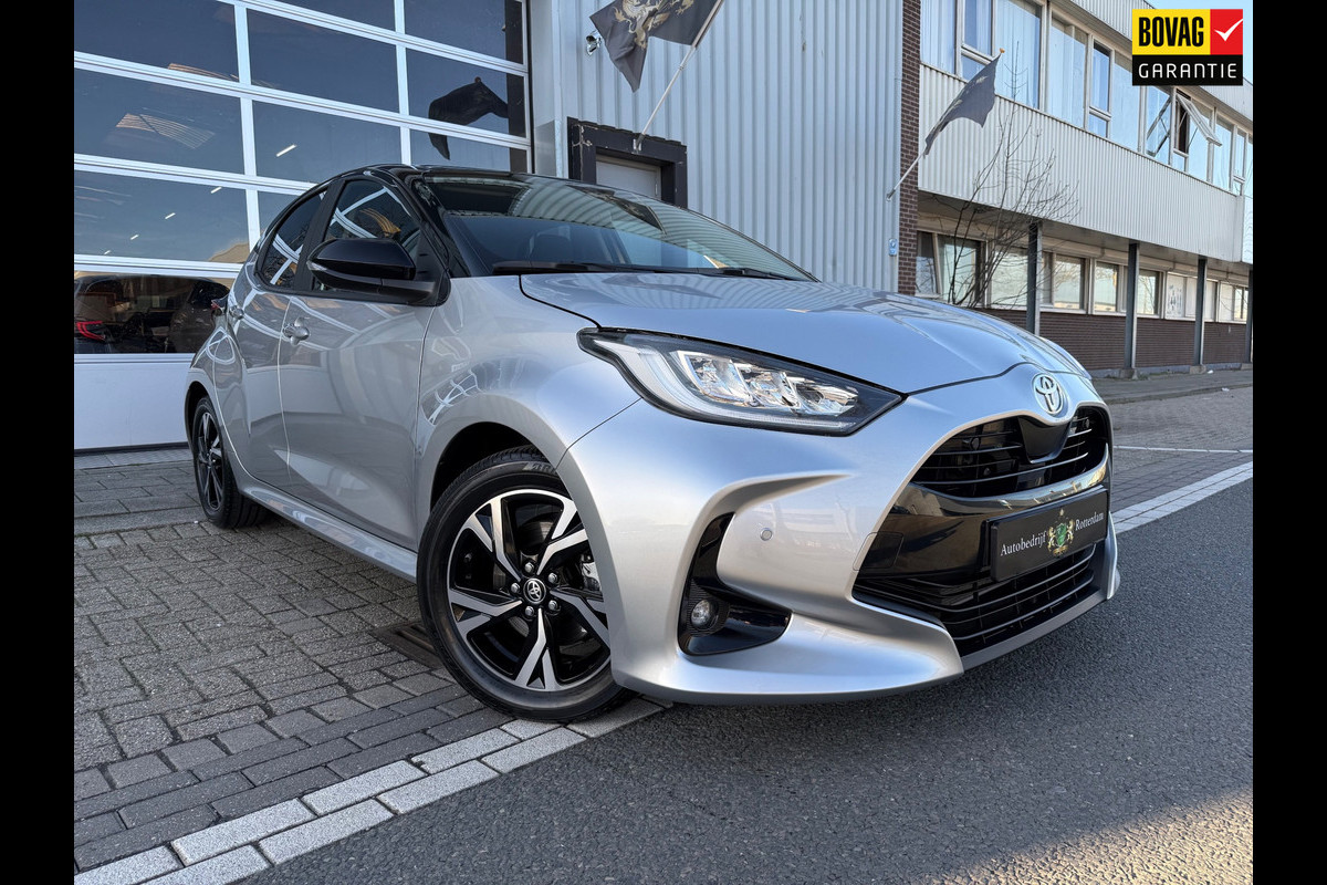 Toyota Yaris 1.5 Hybrid 115 Business plus Apple CarPlay
