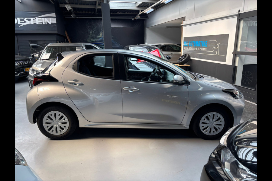 Toyota Yaris 1.5 Hybrid 115 Comfort / Camera