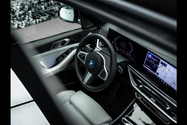 BMW X5 xDrive50e In nieuwstaat verkerende X5 50E M sport