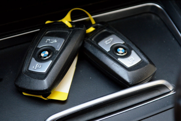 BMW 3 Serie Touring 320d EDE Corporate Lease
