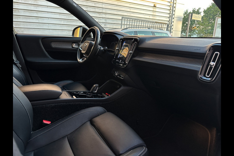 Volvo XC40 2.0 T4 R-Design 191PK | LED | Keyless | Leder | Camera | Cruise