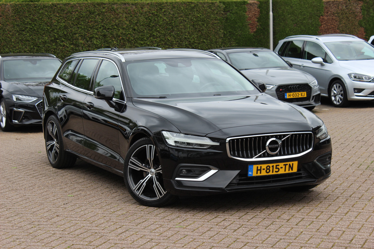 Volvo V60 2.0 D4 Inscription / Trekhaak / Camera / Leder / Standverwarming / 19'' / Navigatie / Harman Kardon / Stoelverwarming 4x / Cruise Control / Virtual Cockpit