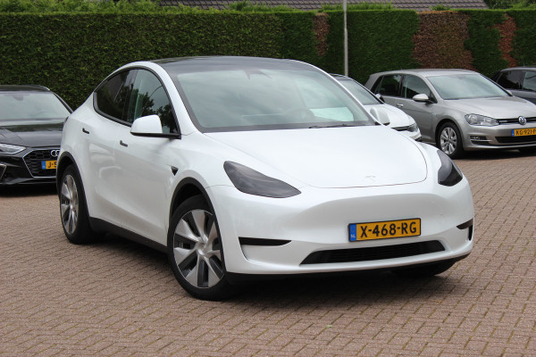 Tesla Model Y RWD 58 kWh / Autopilot / Panormadak / Camera / Premium Audio / 19'' / Navigatie