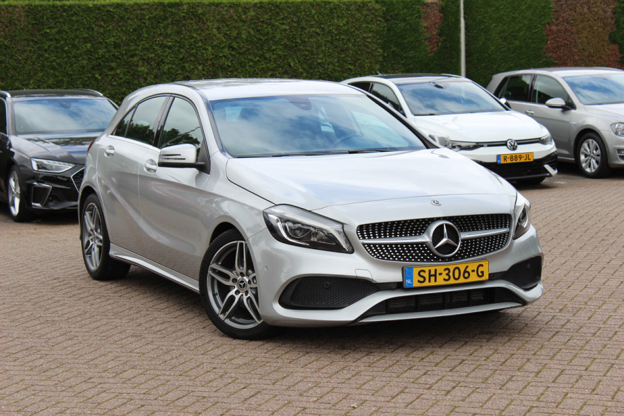 Mercedes-Benz A-Klasse 180 Sport Edition AMG / Camera / Navigatie / Leder&Alcantara / 18'' / Stoelverwarming / Cruise Control