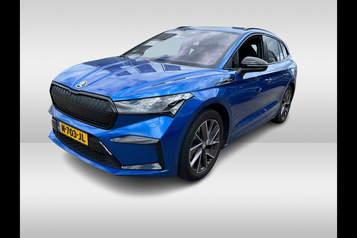 Škoda ENYAQ iV 60 Sportline / Trekhaak / Camera / Leer&Alcantara / Keyless / 20'' / CarPlay / Matrix LED / Stoelverwarming 4x / Dodehoek / DAB / ACC