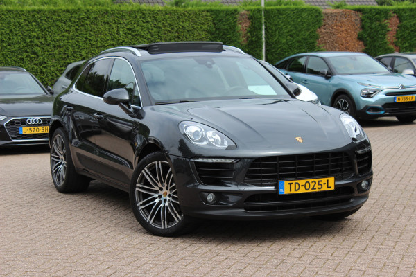 Porsche Macan 2.0 / Panoramadak / Camera / Luchtvering / Sportchrono / Bose / 21'' / Leder / Navigatie / Comfortstoelen / DAB / Stoelverwarming / Cruise Control