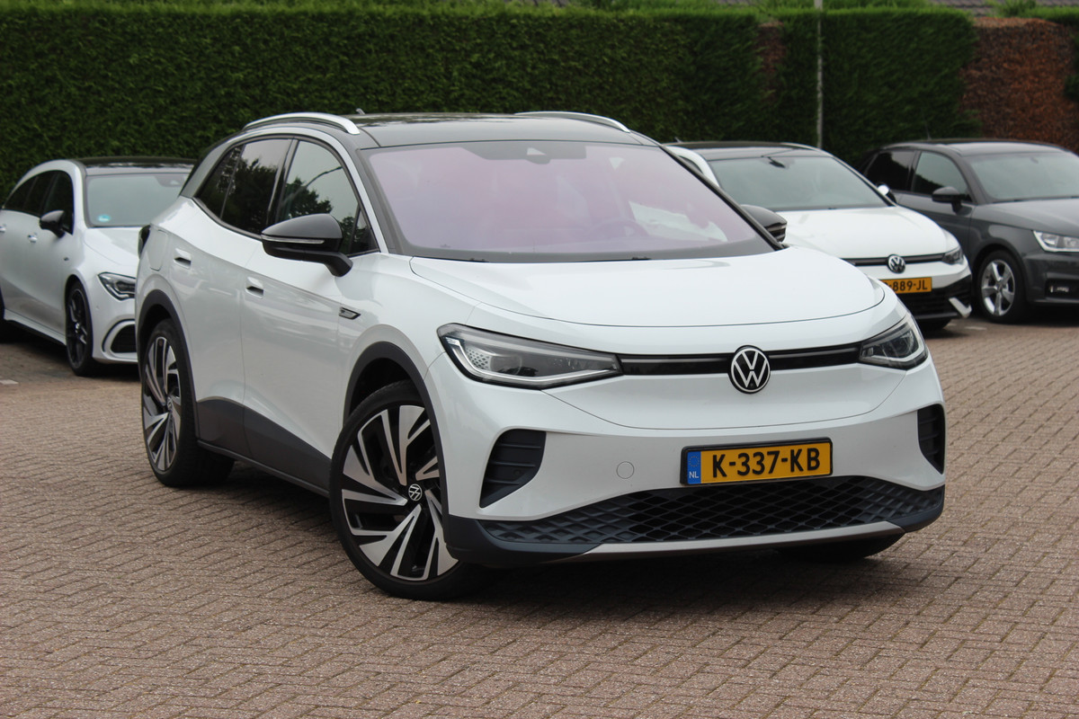 Volkswagen ID.4 Max 77 kWh / SoH 91,1% / Full option! / Trekhaak / Panoramadak / Camera / Head-up / Keyless / 21'' / ACC / Dodehoek / Elektr. stoelen / Massage / Navigatie / Stuurverwarming
