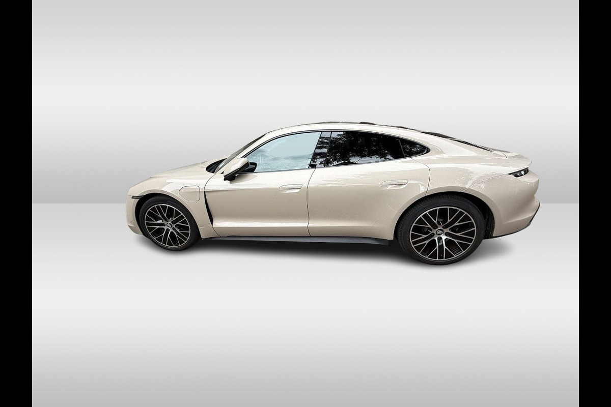 Porsche Taycan Performance 84 kWh / Panoramadak / Camera / Luchtvering / 20'' / Leder / CarPlay / Stoelverwarming / DAB / ACC