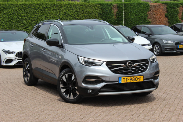 Opel Grandland X 1.2 Turbo Innovation / Trekhaak / Camera / Leder / Keyless / 18'' / CarPlay / Stoelventilatie+Verwarming / Stuurverwarming / DAB / Cruise Control