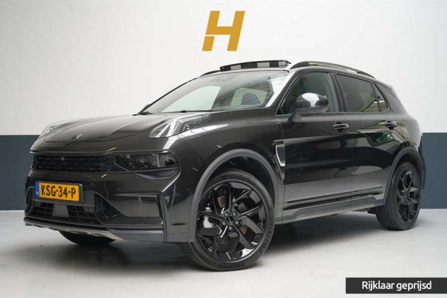 Lynk & Co 01 1.5 | Zwart optiek | Panoramadak | Camera | Navigatie | Memory | Lm velgen