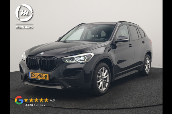 BMW X1 xDrive25e Advantage PHEV 221pk Dealer O.H. | Head Up | Lederen Comfortzetels Verwarmd | Camera | Cruise Control | Park Asssist | Navigatie | DAB | M Sportstuur | Plug In Hybrid |
