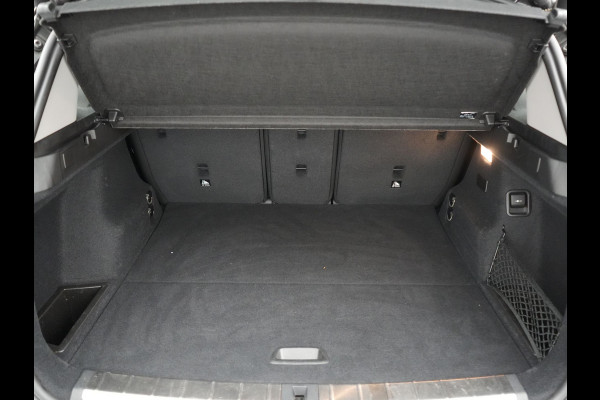 BMW X1 xDrive25e Advantage PHEV 221pk Dealer O.H. | Head Up | Lederen Comfortzetels Verwarmd | Camera | Cruise Control | Park Asssist | Navigatie | DAB | M Sportstuur | Plug In Hybrid |