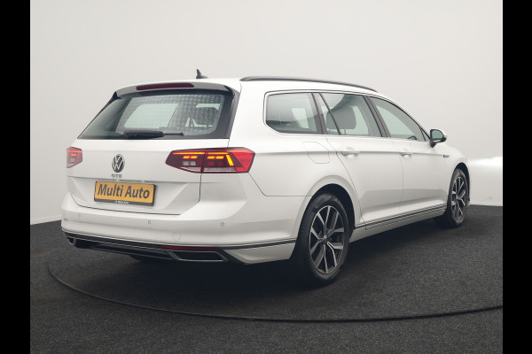 Volkswagen Passat Variant 1.4 TSI GTE Business PHEV 218pk Dealer O.H. | Adaptive Cruise | Camera | Voorstoelen Verwarmd | Apple Carplay | Navigatie | DAB | Park Assist | Draadloze Telefoonlader | IQ Drive | Plug In Hybrid |