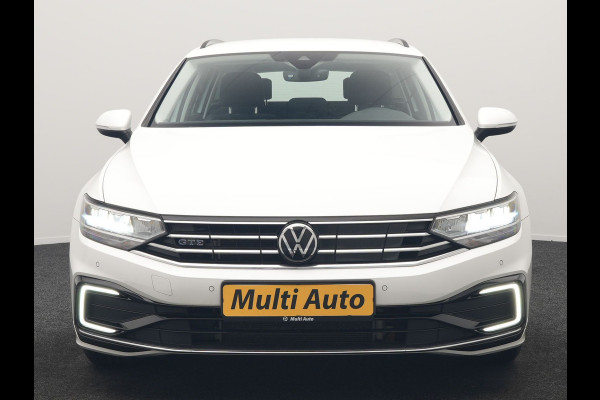Volkswagen Passat Variant 1.4 TSI GTE Business PHEV 218pk Dealer O.H. | Adaptive Cruise | Camera | Voorstoelen Verwarmd | Apple Carplay | Navigatie | DAB | Park Assist | Draadloze Telefoonlader | IQ Drive | Plug In Hybrid |