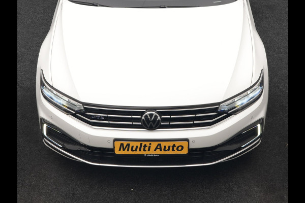 Volkswagen Passat Variant 1.4 TSI GTE Business PHEV 218pk Dealer O.H. | Adaptive Cruise | Camera | Voorstoelen Verwarmd | Apple Carplay | Navigatie | DAB | Park Assist | Draadloze Telefoonlader | IQ Drive | Plug In Hybrid |